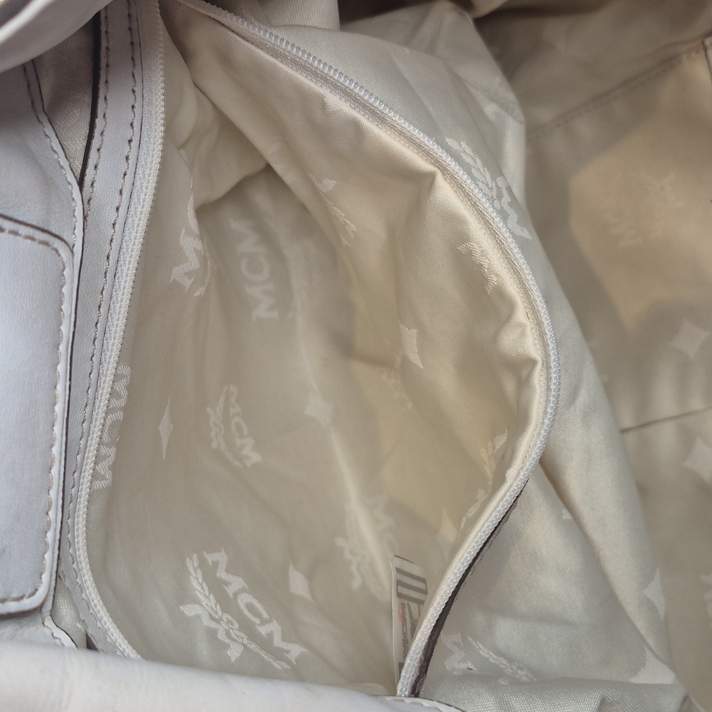 MCM White Shoulder Bag with Logo Pattern - Picture 13 of 17